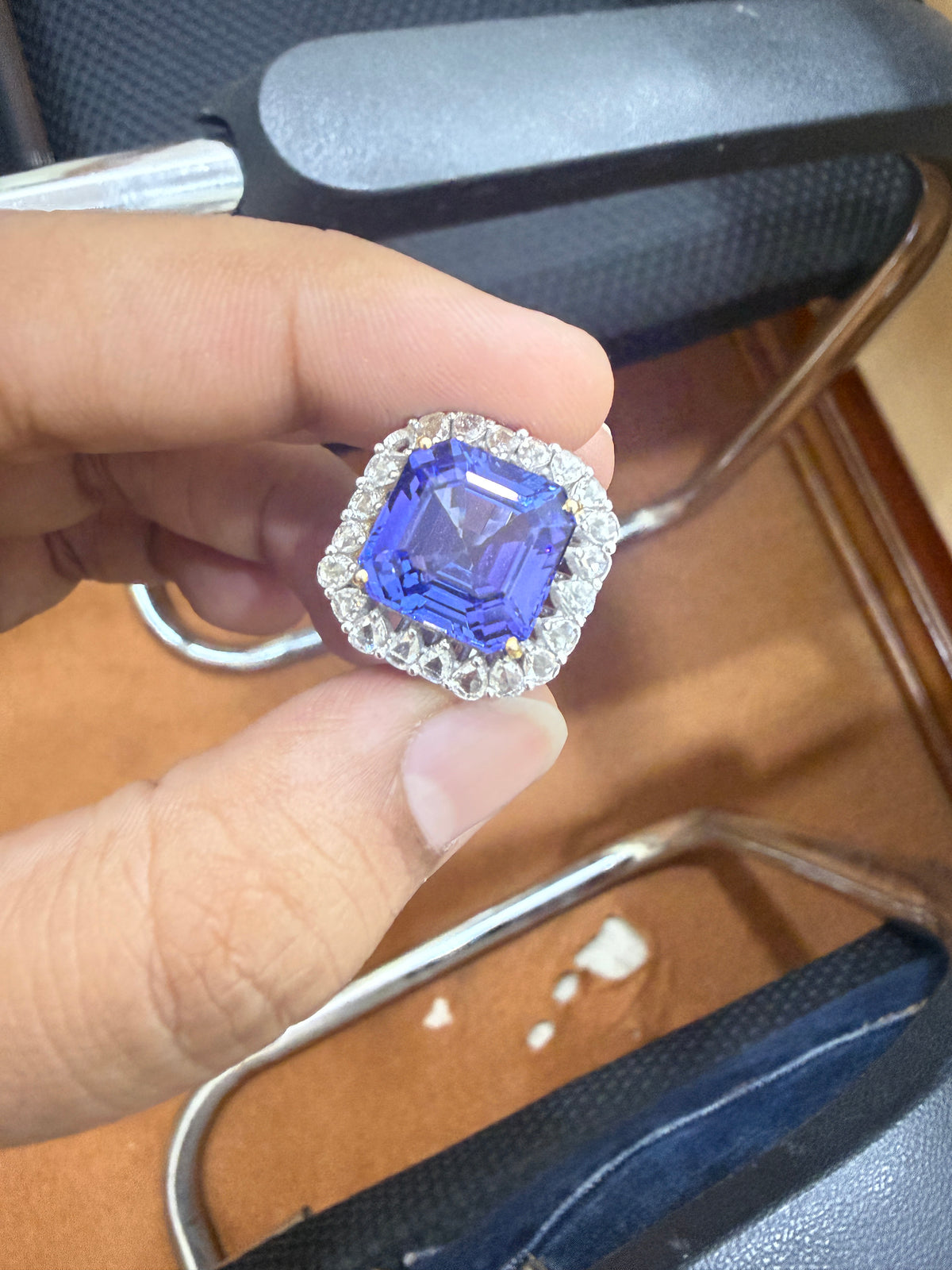Tanzanite & Rose-Cut Diamond Cocktail Ring – N5263